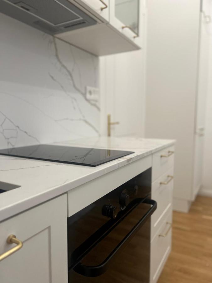 Angeloroma Deluxe Apartment ปราก ภายนอก รูปภาพ