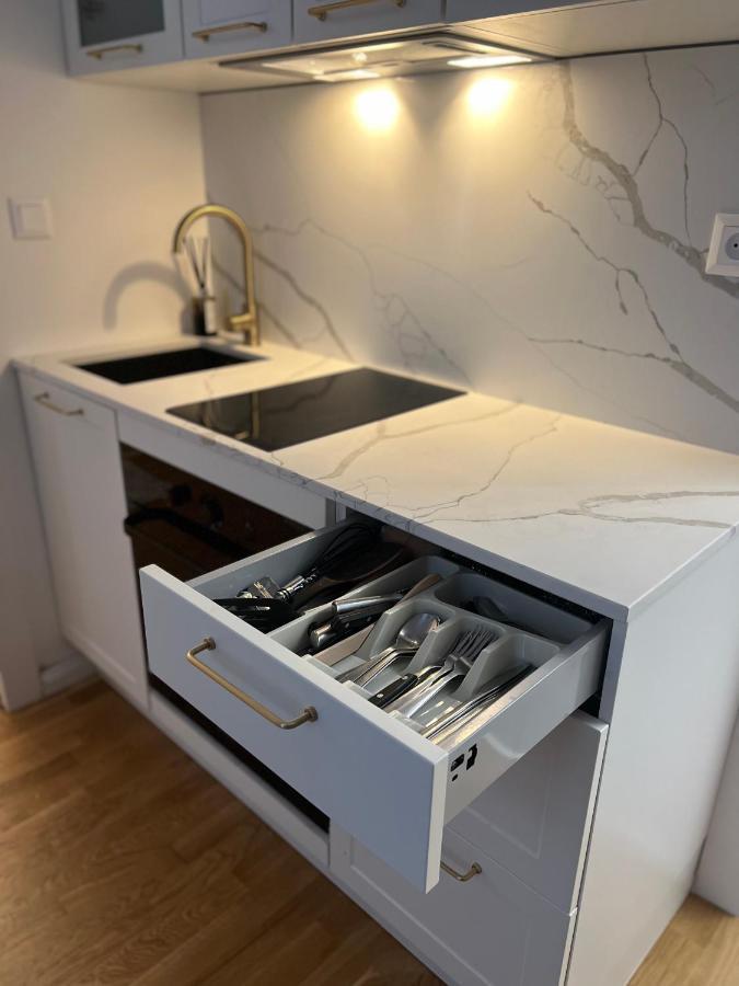 Angeloroma Deluxe Apartment ปราก ภายนอก รูปภาพ