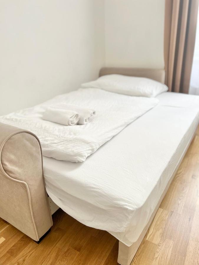 Angeloroma Deluxe Apartment ปราก ภายนอก รูปภาพ