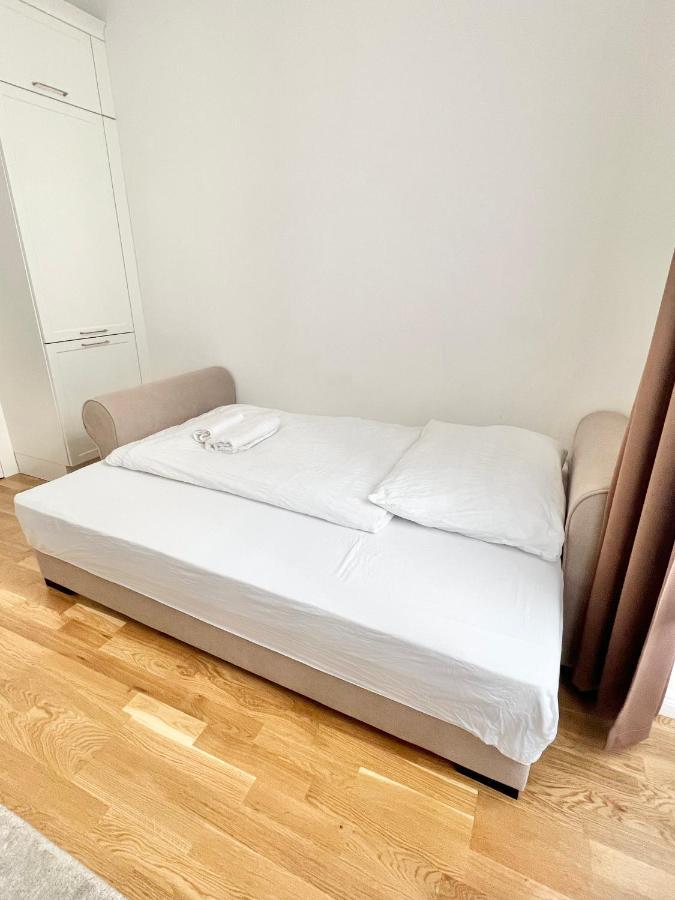 Angeloroma Deluxe Apartment ปราก ภายนอก รูปภาพ