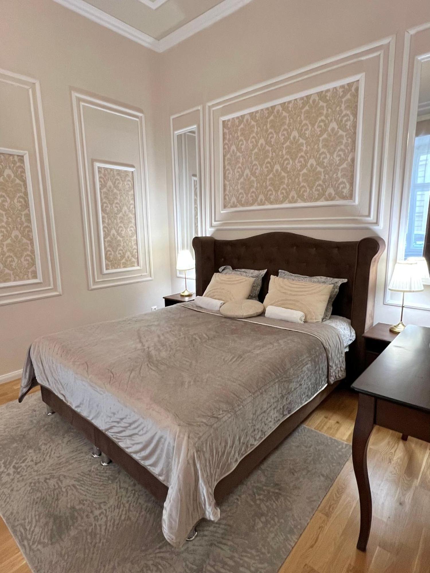 Angeloroma Deluxe Apartment ปราก ภายนอก รูปภาพ